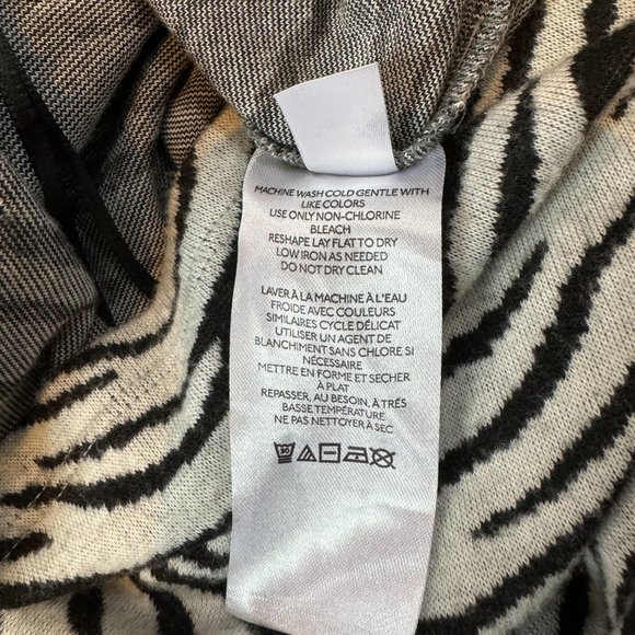 Maeve Taylor zebra striped pull over - Picture 4 of 5